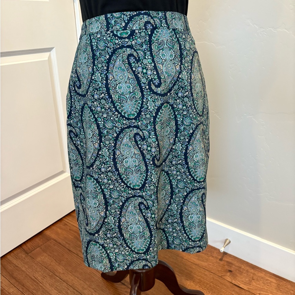 Elegant Black and Blue Paisley J. Crew Skirt Worn Once Size 8 Soft Great Quality